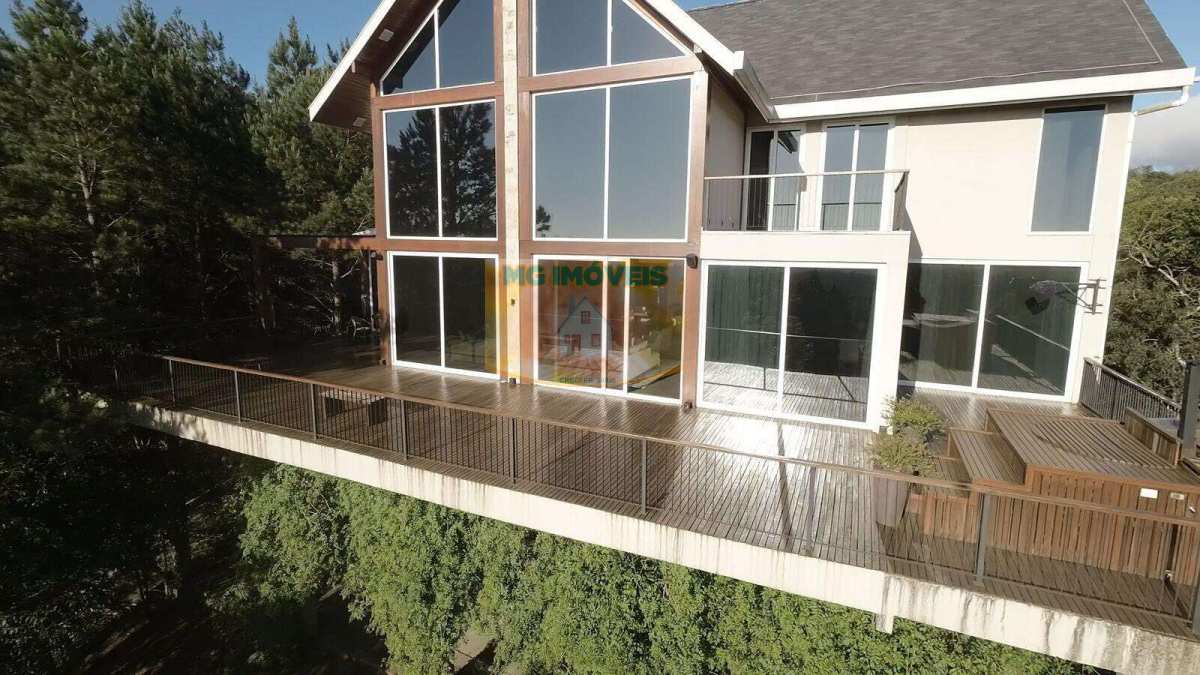 Casa à venda em Piraquara, Borda do Campo, com 5 quartos, 1353m² - MG Imóveis - Maycon Luiz Germinari