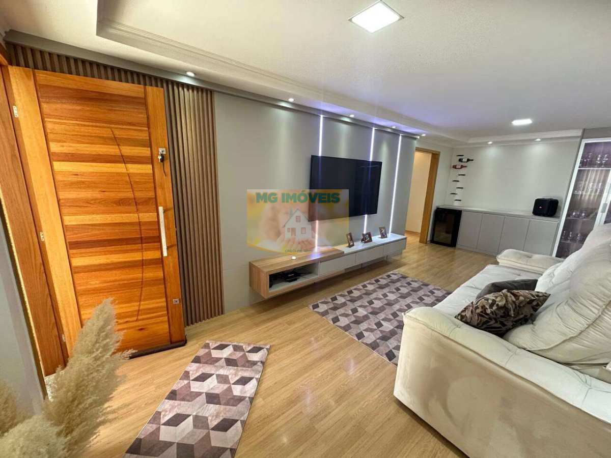 Sobrado à venda em Piraquara, Vila Juliana, com 3 quartos, 132m²